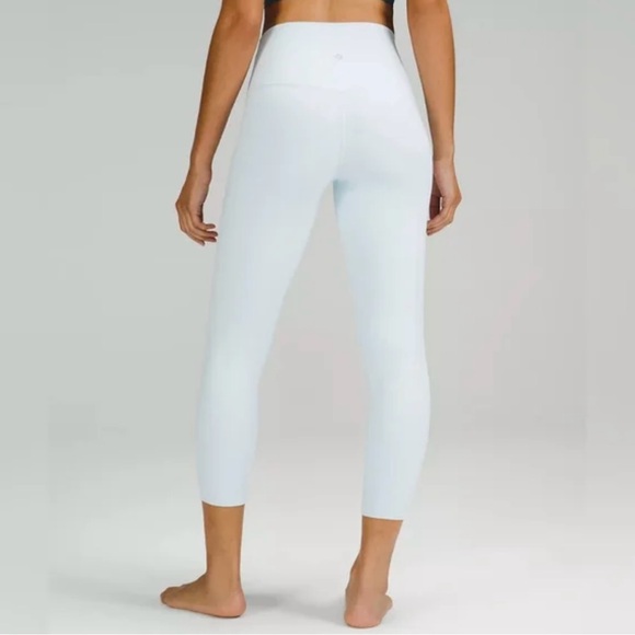 lululemon Align™ High-Rise Pant 25"
Powder Blue - Picture 2 of 5